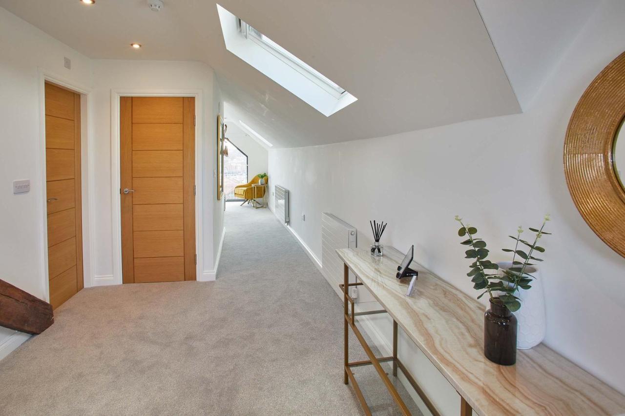 Host & Stay - The Penthouse, Hudsons Yard House Whitby Ngoại thất bức ảnh